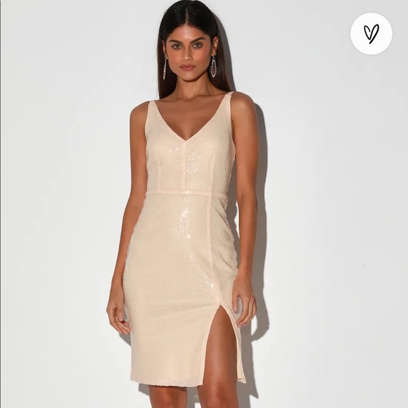 New with tags and in bag, Lulus sequin dress Size Small - Picture 1 of 5